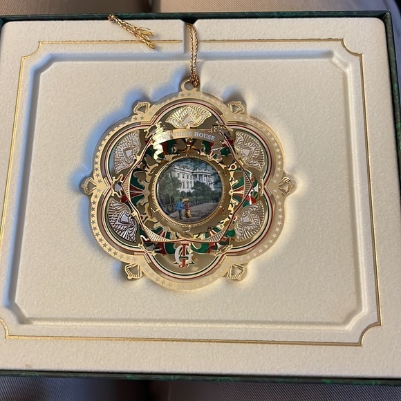 2005 White House historical Christmas ornaments - Picture 5 of 5